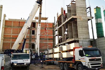Prefab Industries A Completè Le Montage De Felicia
